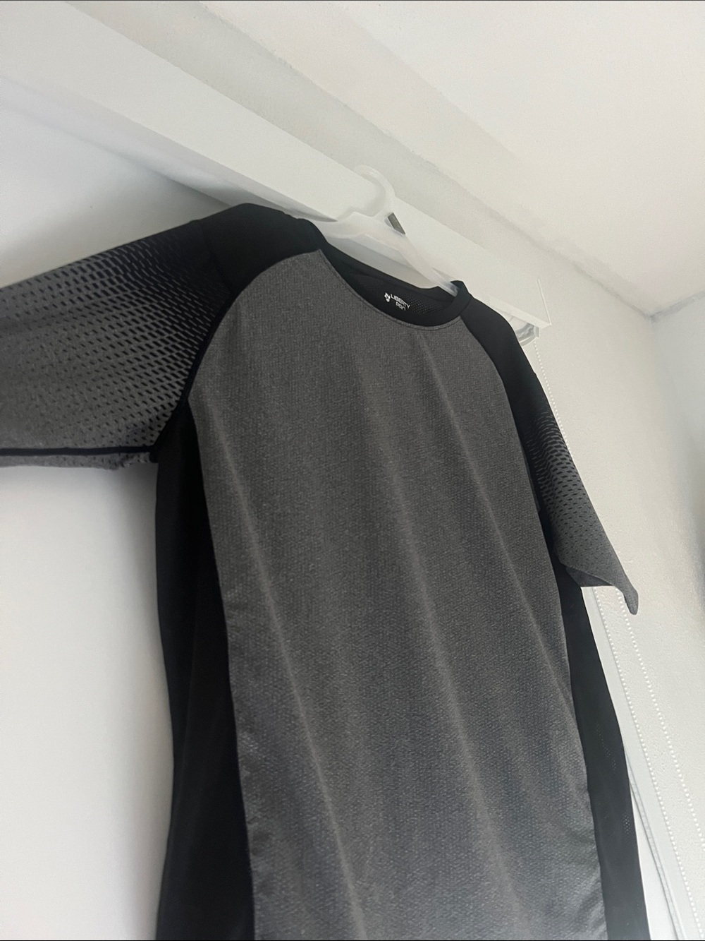 liberty Pro Men's Black/Gray Athletic Undershirt - Medium